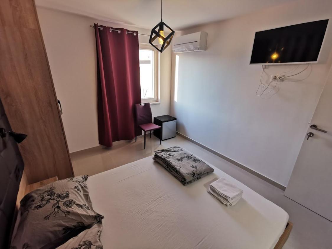 Elizabeta Deluxe Rooms بيوغْغاد نا موغو المظهر الخارجي الصورة