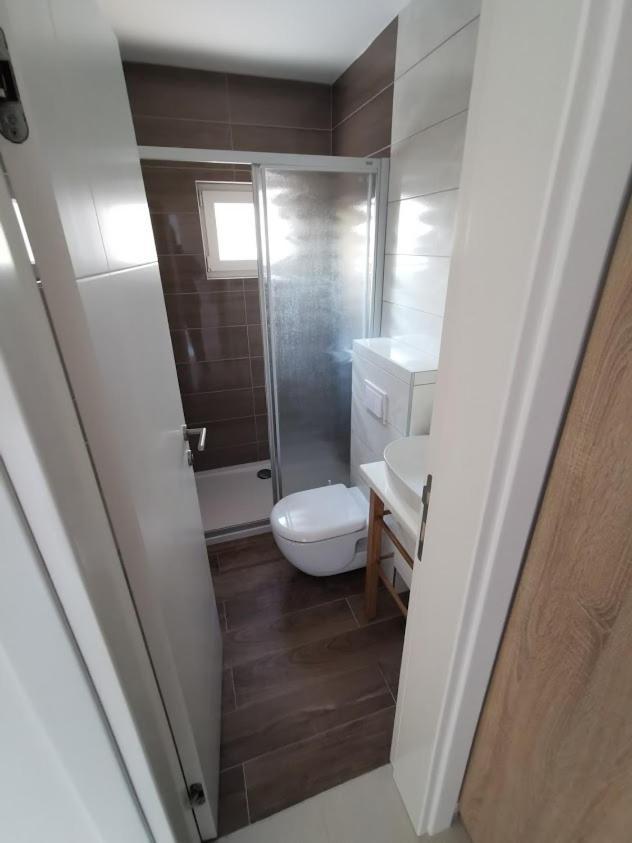 Elizabeta Deluxe Rooms بيوغْغاد نا موغو المظهر الخارجي الصورة