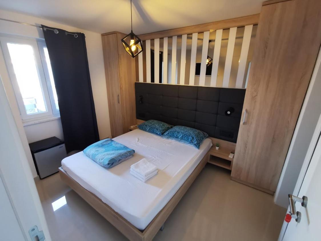 Elizabeta Deluxe Rooms بيوغْغاد نا موغو المظهر الخارجي الصورة