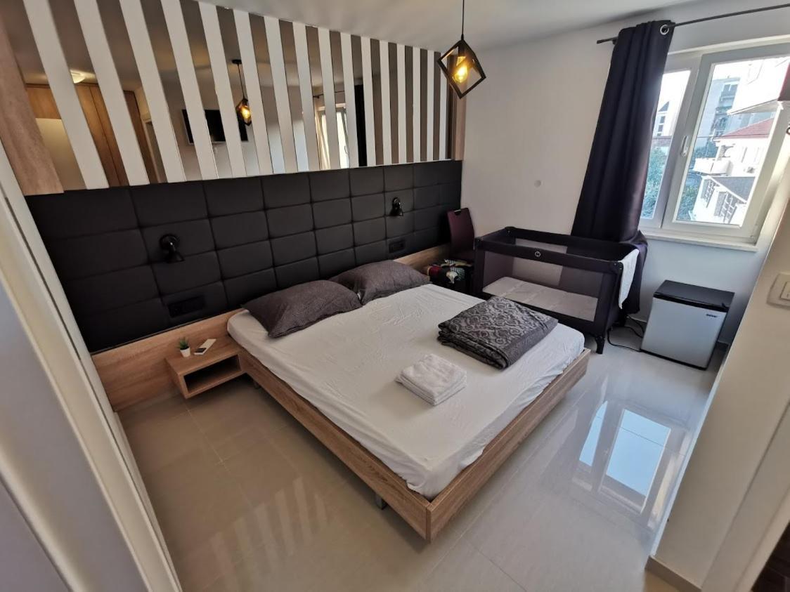 Elizabeta Deluxe Rooms بيوغْغاد نا موغو المظهر الخارجي الصورة