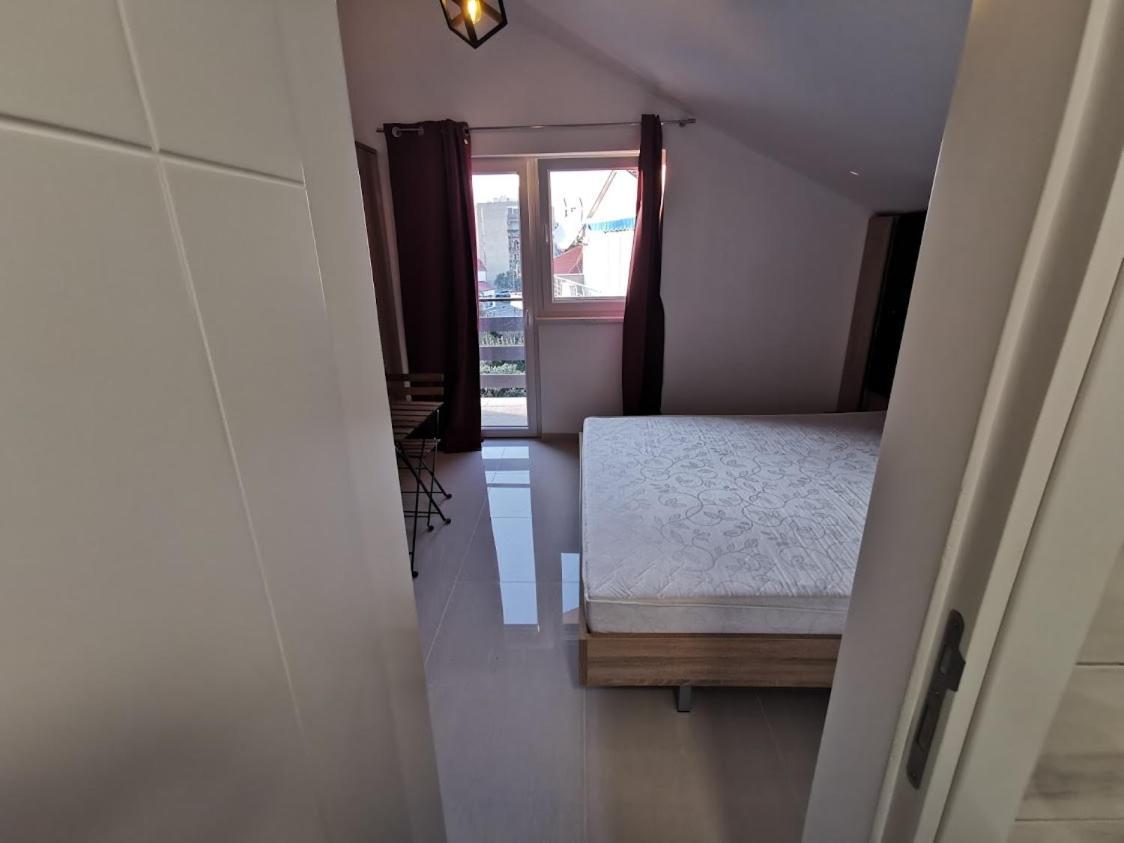 Elizabeta Deluxe Rooms بيوغْغاد نا موغو المظهر الخارجي الصورة