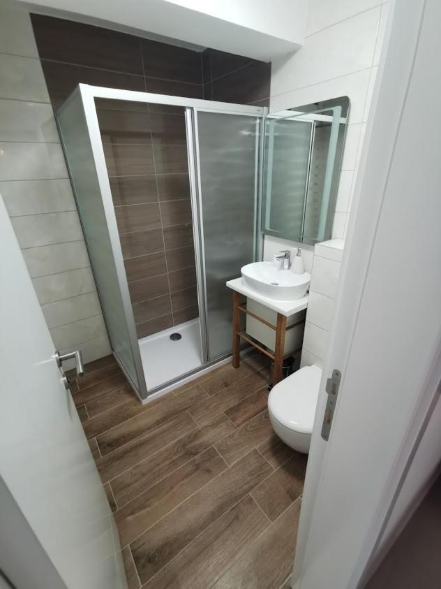 Elizabeta Deluxe Rooms بيوغْغاد نا موغو المظهر الخارجي الصورة
