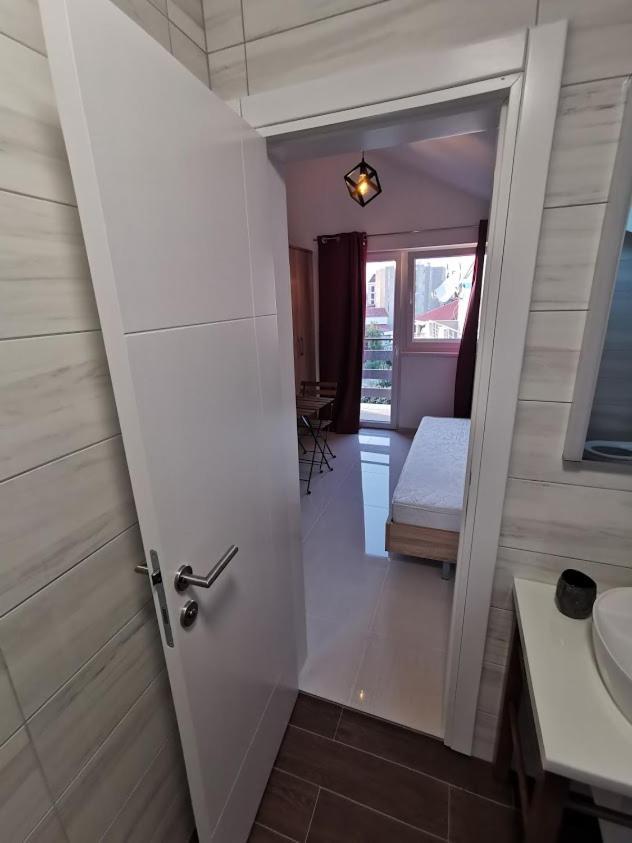 Elizabeta Deluxe Rooms بيوغْغاد نا موغو المظهر الخارجي الصورة