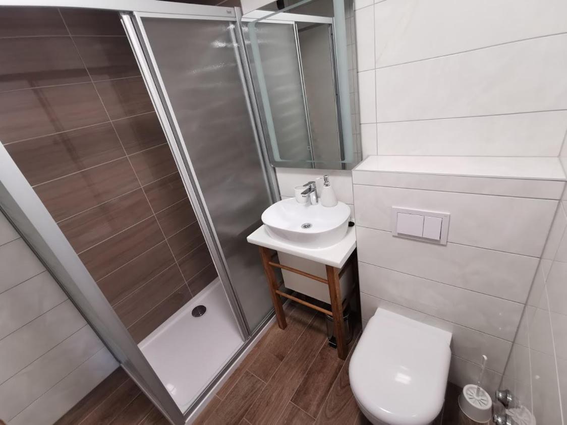 Elizabeta Deluxe Rooms بيوغْغاد نا موغو المظهر الخارجي الصورة