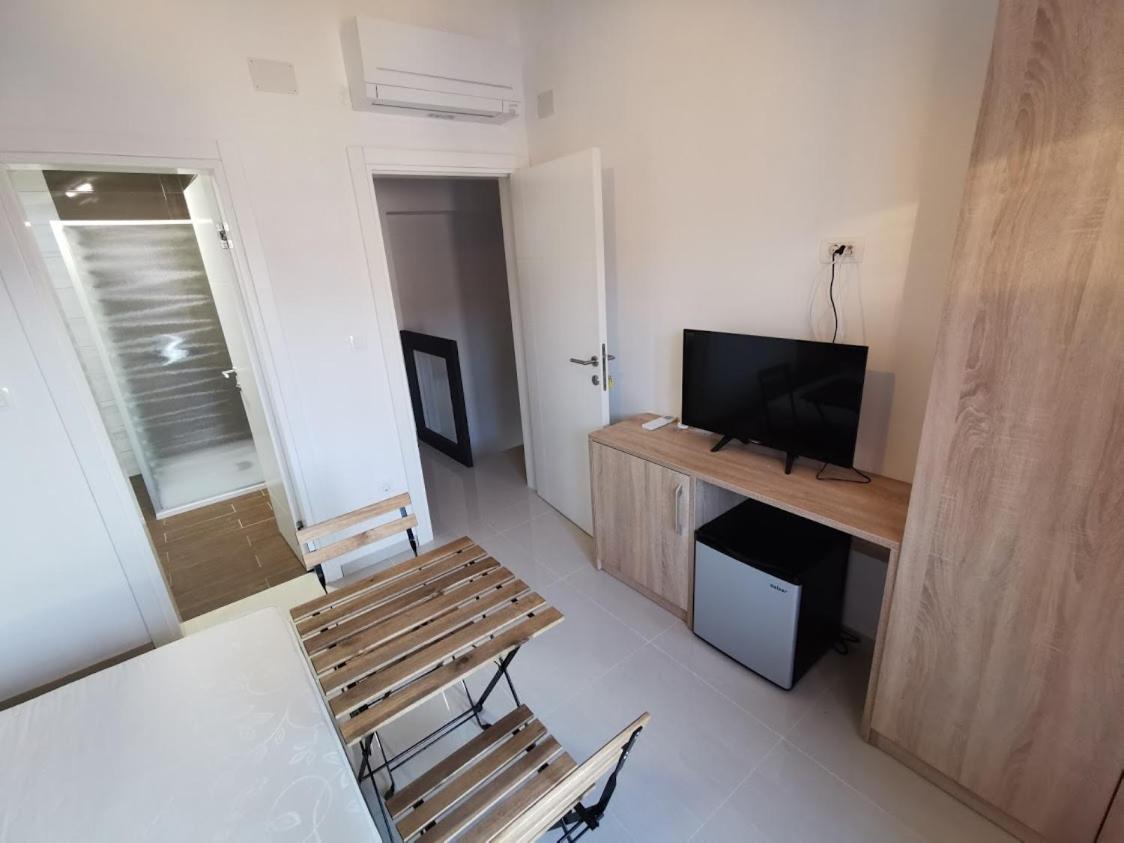 Elizabeta Deluxe Rooms بيوغْغاد نا موغو المظهر الخارجي الصورة