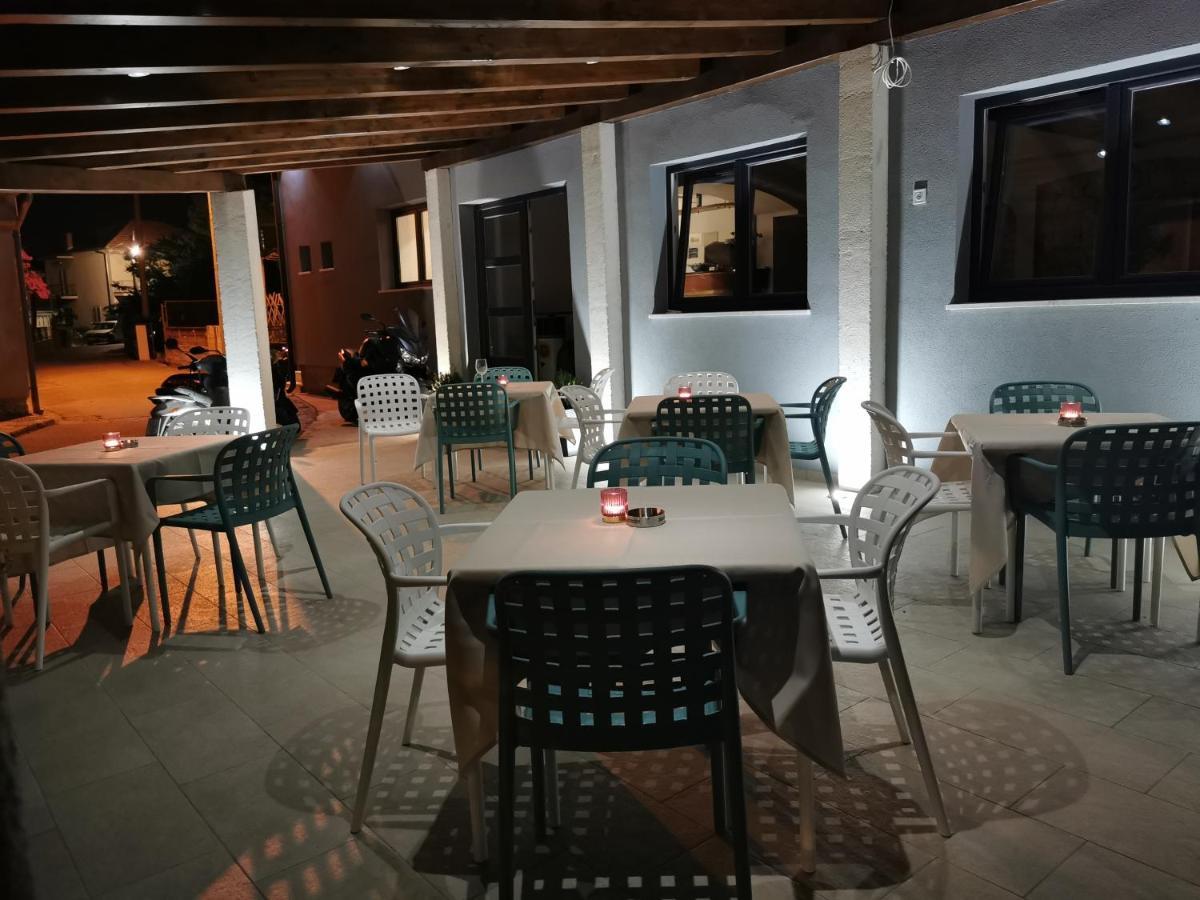 Elizabeta Deluxe Rooms بيوغْغاد نا موغو المظهر الخارجي الصورة