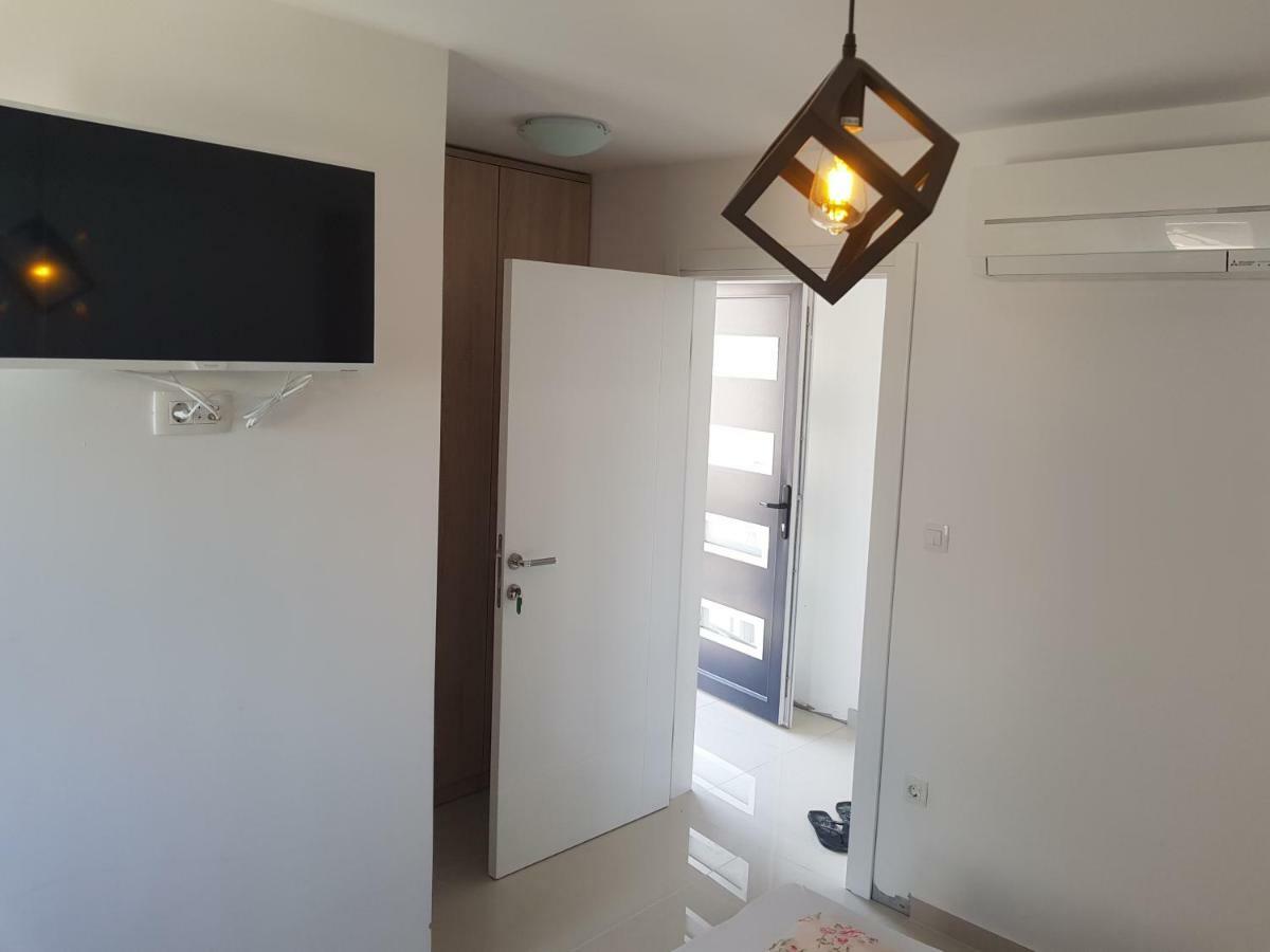 Elizabeta Deluxe Rooms بيوغْغاد نا موغو المظهر الخارجي الصورة